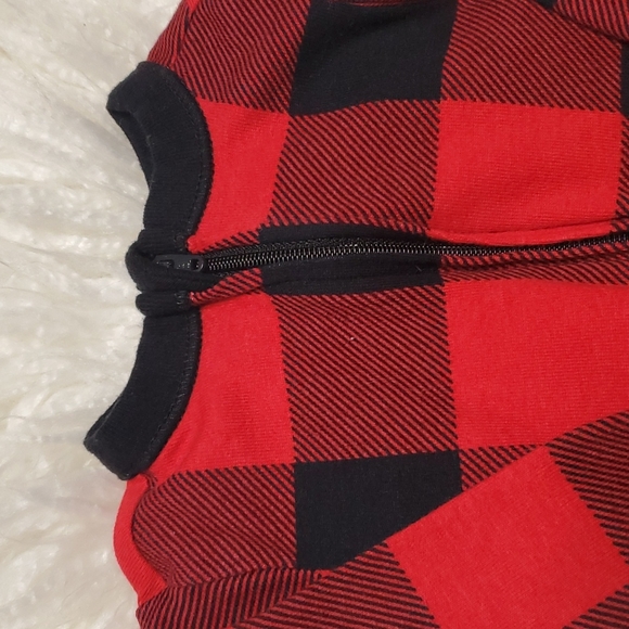 Old Navy Bodysuit Footie Pajama Plaid - 0-3M (NWOT) - Picture 2 of 6